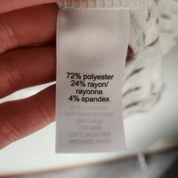 24/7 Maurices Top/Lightweight Sweater - Picture 4 of 8